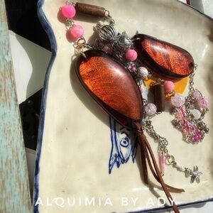 LONG TASSEL + Pink AGATES QUARTZ and Amber RESIN Mixed-Material Pendant Necklace